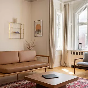 https://200m2-new-apartment-city-centre-next-to-tivoli.copenhagenhotelselect.com