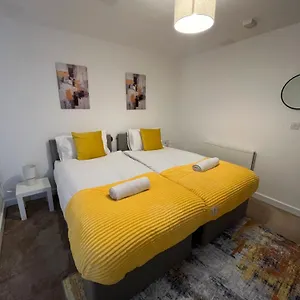 https://apt-43-the-sidings-apartments-pier-road-e16-2fh.cambridgehotelsuk.com